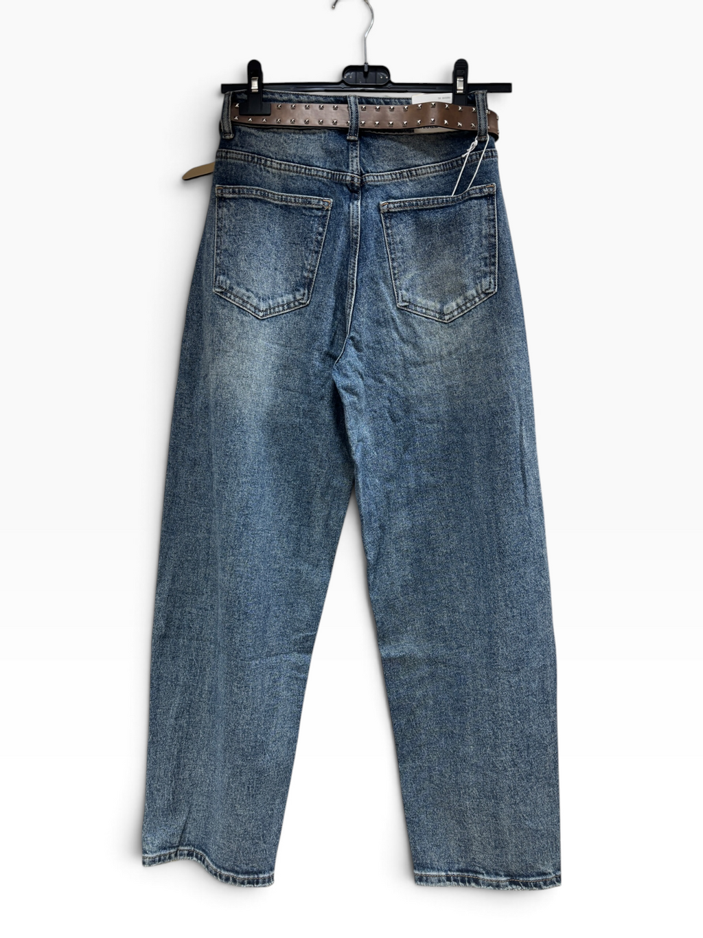 Jeans Barrel Leg a Vita Alta con Cintura Borchiata – Denim Medio Vintage