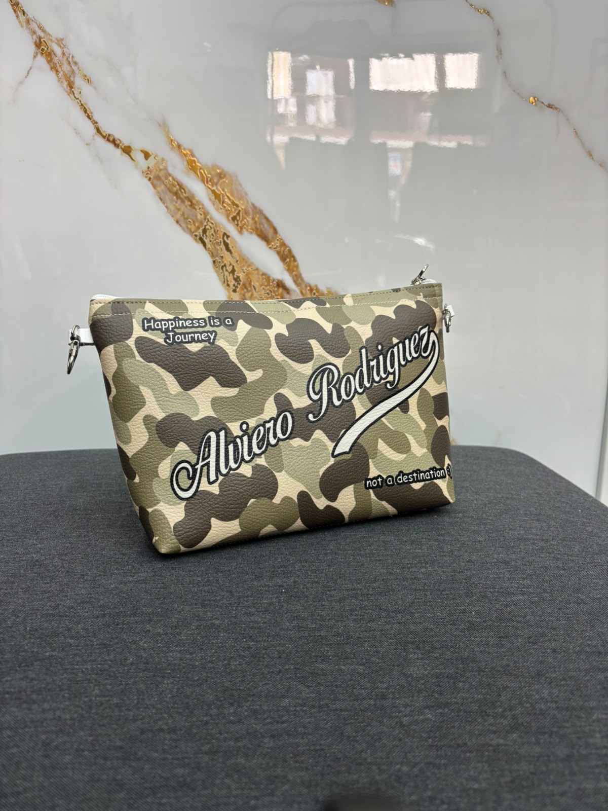 Pochette Sakura con tracolla "Militare"