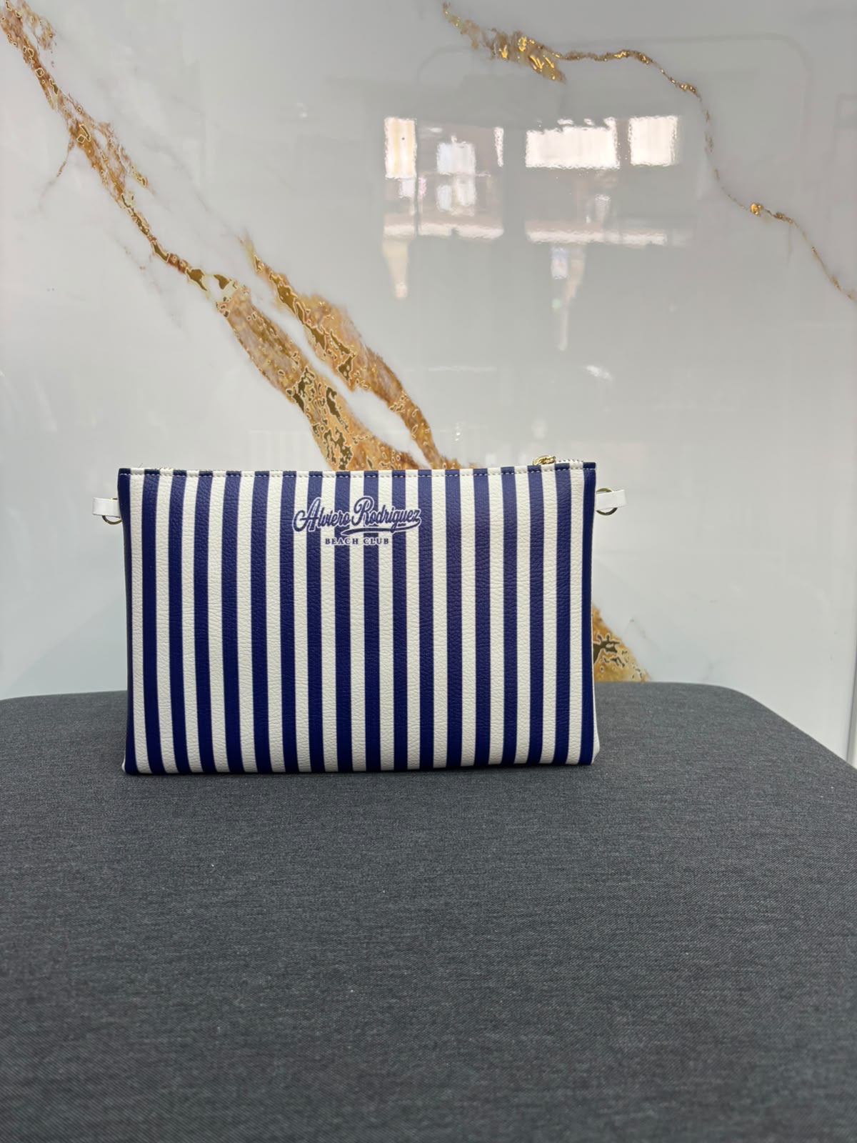 Pochette Teddy Blu/Bianco
